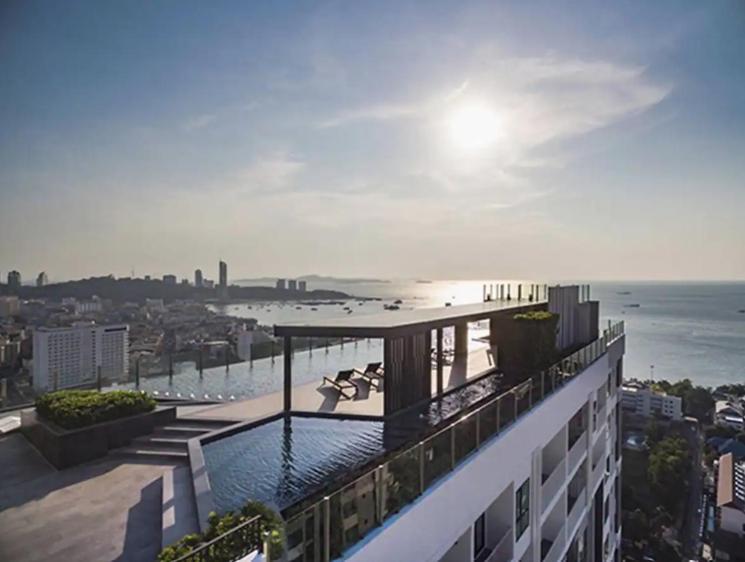 Great Location With Infinity Pool - Central Pattaya Appartement Buitenkant foto