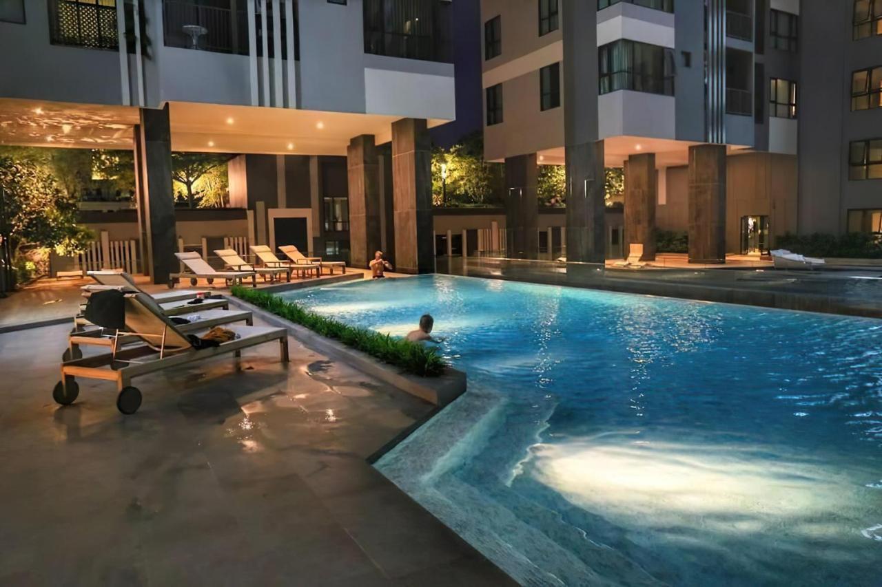 Great Location With Infinity Pool - Central Pattaya Appartement Buitenkant foto