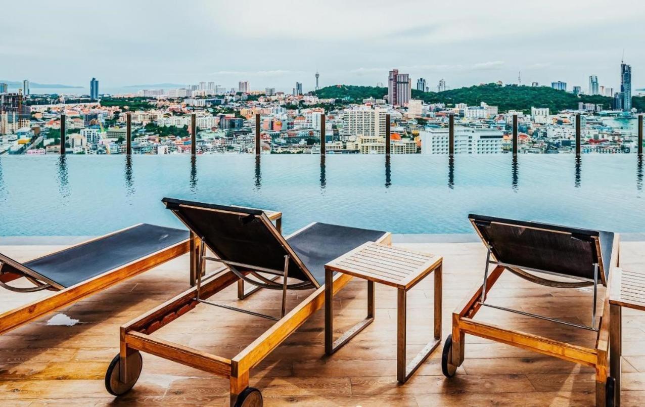 Great Location With Infinity Pool - Central Pattaya Appartement Buitenkant foto