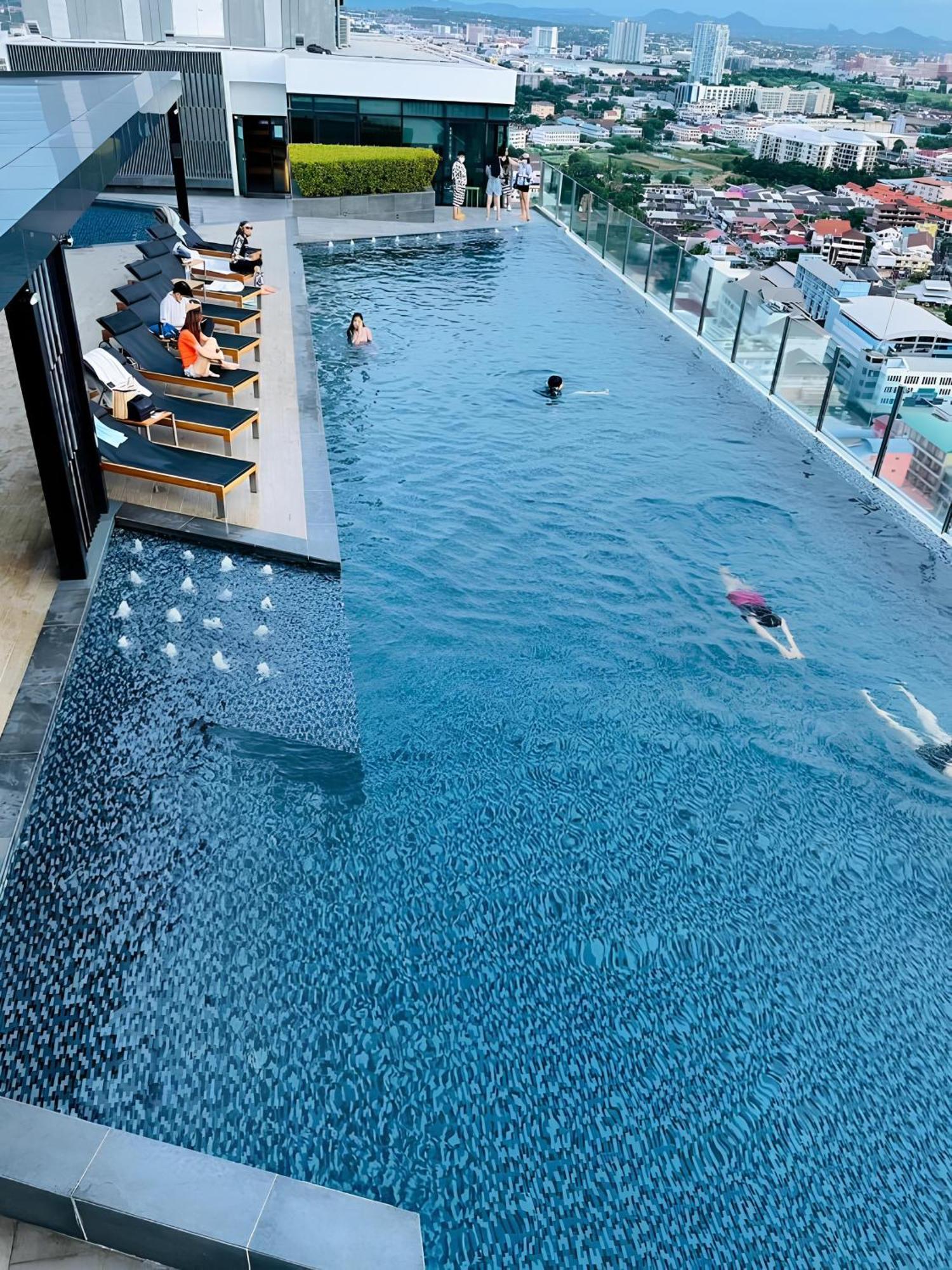 Great Location With Infinity Pool - Central Pattaya Appartement Buitenkant foto